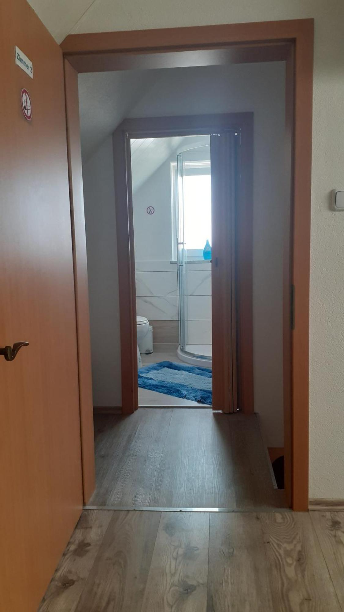Privatzimmer บัวร์เกา ภายนอก รูปภาพ